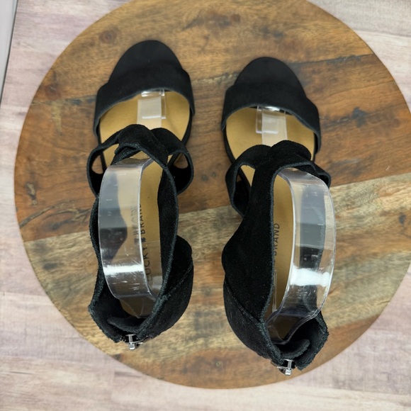 Lucky Brand Women’s Jamin Black Suede Twist Wedge - Size: 8 - Picture 6 of 8